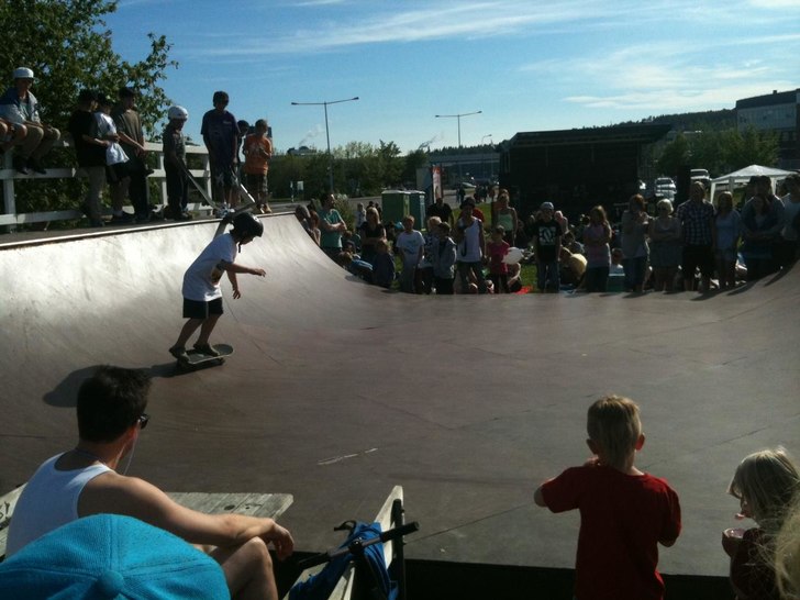 jag tävlar på moyo skate tävling i halfpie för. Photo: andreas körkkö. Rider: andreas körkkö.