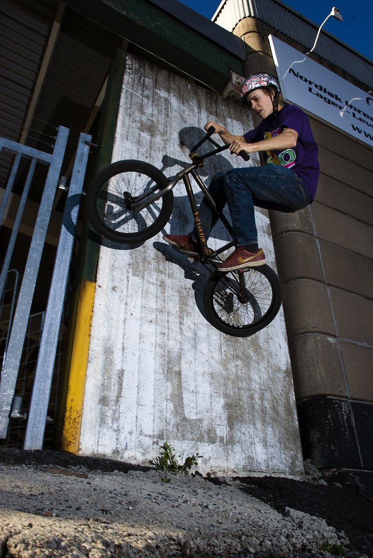 wallride vid willys. Photo: hugo ljungquist. Rider: gustav bodén.