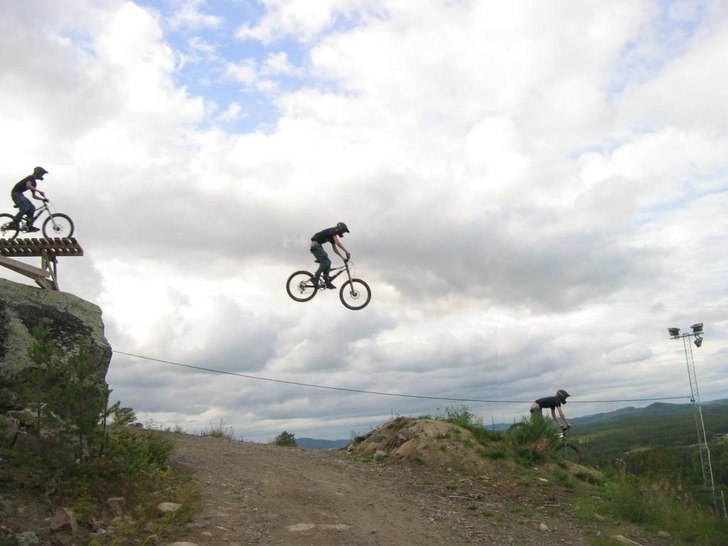 roadgapet i kanis. Photo: niklas. Rider: joel nilsson.