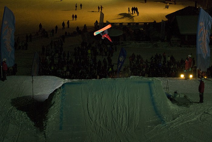 Stars on snow. Photo: Danne Rönnbäck. Rider: Jocke Hammar.