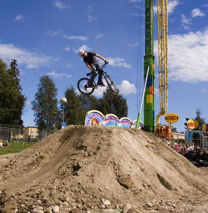 360 under piteå dansar och ler. Photo: Johan Wennerström. Rider: Jens Nyström.