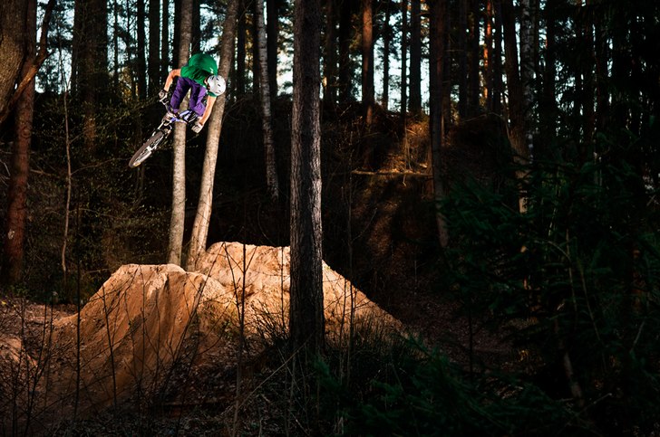 Felix langar 3a

http://magnusphoto.nu/. Photo: Magnus Karlsson. Rider: Felix Beckeman.