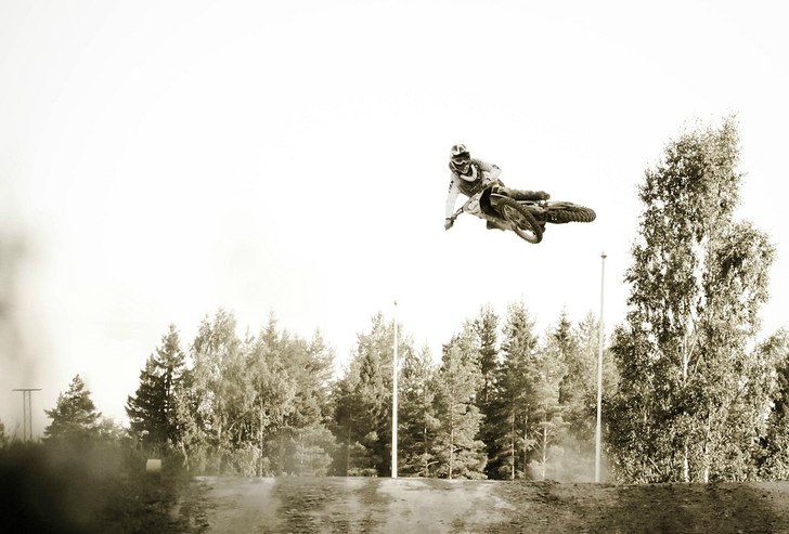 Photo: Mathias Lindkvist. Rider: Hubbe.