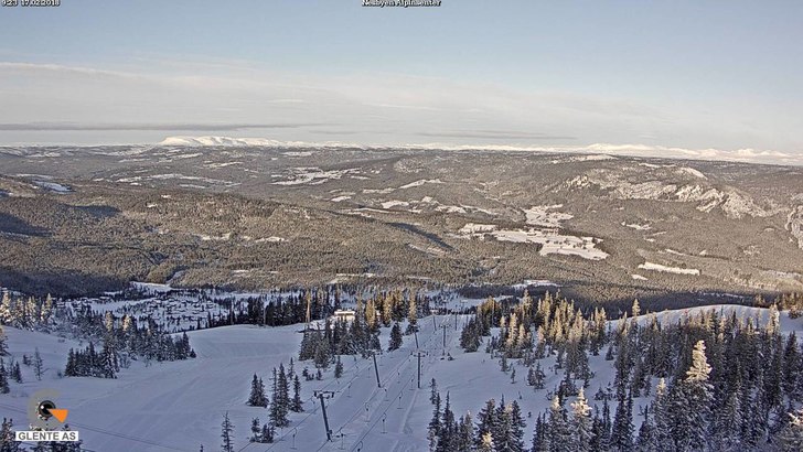 Lørdag 17.2 - vinter - ferie - drømmeforhold
Vin.