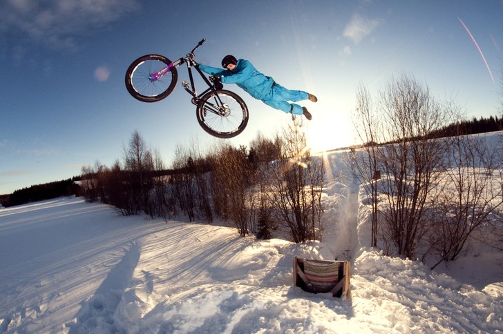 Superseater. Photo: Anders Bergström. Rider: Patrik Wikström.