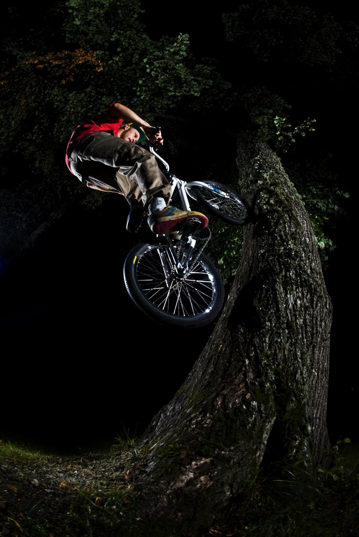 Repris i favorit

Förstora. Photo: Magnus Karlsson. Rider: Dennis Jonsson.