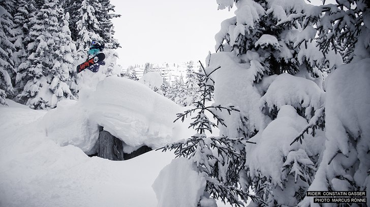 Efter en långhelgs snöstorm med bara några lift. Photo: Marcus Rönne. Rider: Constatine Gasser.