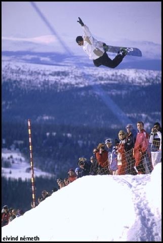 Photo: Eivind Nemeth. Rider: Brian Iguchi.