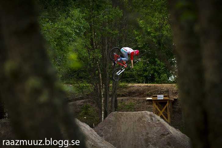 raazmuuz.blogg.se. Photo: Rasmus Viktorsson. Rider: Anton Thelander.