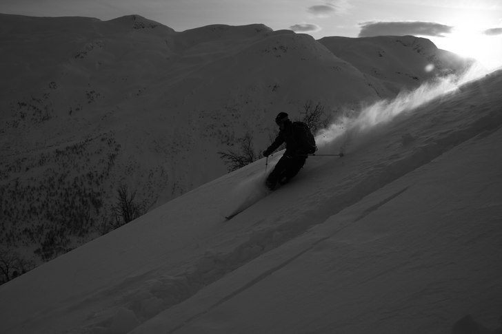 Photo: Robert Tellvik. Rider: Joel Larsson.