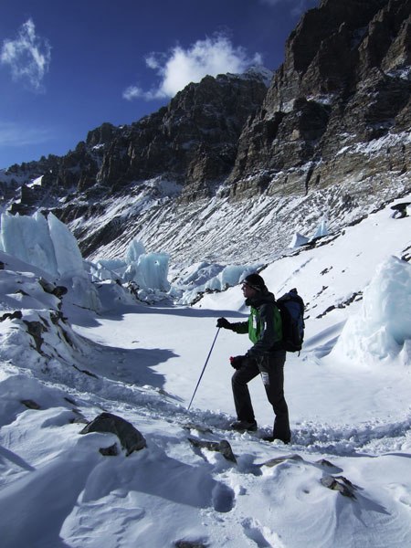 Photo: Fredrik Schenholm. Rider: 25 april. Tomas i glaciarshav..