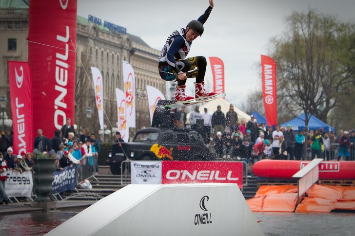 WUS 2010. Photo: Viktor Carlquist. Rider: Henrik Axman.