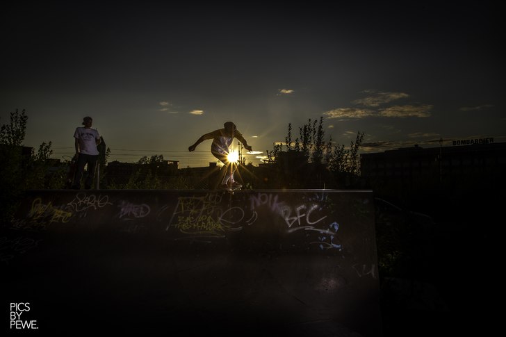 www.facebook.com/picsbypewe. Photo: Peter Vahlfridsson. Rider: Oscar Christensen & Fredrik Starfelt.