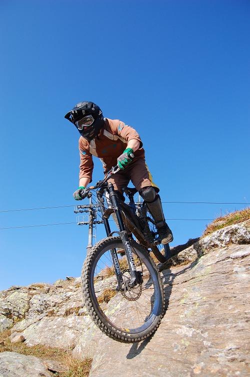 September i Åre. Photo: Henrik Kjellman. Rider: Tim Eriksson.