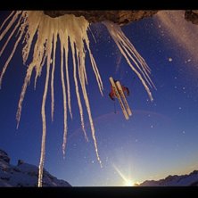 &rdquo;photo of the year&rdquo; i Powder Magazine. Photo: Oskar Enander. Rider: Calle Eriksson.
