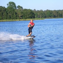 wakeboard e ganska festligt.. Photo: Johan Nordin. Rider: Mathias Jensen.