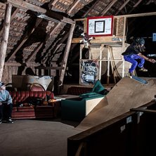 F&ouml;rsta g&aring;ngen jag fotar skate. Synpunkter?. Photo: Emil Johansson. Rider: Sackarias John.