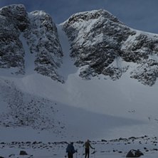 Rullevare till h&ouml;ger, Aronskis r&auml;nna/Vierranv&aacute;r. Photo: tryggve tir&eacute;n.