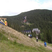 &Aring;re Mountain Mayhem. Red bull droppet!. Photo: Anton Mattson. Rider: Jag.