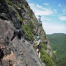 Via ferrata p&aring; Skuleberget. Photo: Ronnie Magnusson. Rider: Chatarina Larson.