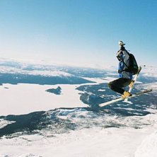 P&aring; v&auml;g utf&ouml;r efter en topptur p&aring; Ry-fj&auml;llet v. Photo: Johannes Nilsson. Rider: Johan Larsson.