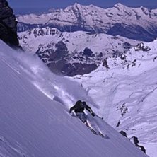 N-Z Skier,  Richard Caudwell, making his way down . Photo: Yves Garneau. Rider: Richard Caudwell.