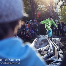 Rollinsnow Railjam

www.birkemyr.tumblr.com. Photo: Jonathan Birkemyr. Rider: Niklas Lundgren.
