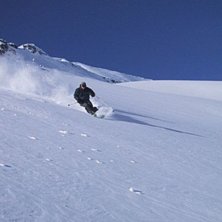 Taget under en otrolig pudervecka i Alpe d`Huez.. Photo: Jonas Ekl&ouml;f. Rider: Magnus Hallberg.