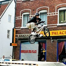 Jag me en x-up under en liten show.. Photo: Rasmus Andersson. Rider: Martin Fredriksson.
