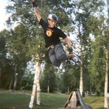 Jag var i pipen och l&auml;rde lill-kusinen &aring;ka inlin. Photo: Jon Lindgren-H&ouml;glin. Rider: David Lindgren.