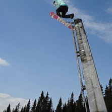 gilla iden onefoten tycker jag f&aring;r det att se lit. Photo: Andre Adobati. Rider: Emil Eriksson.