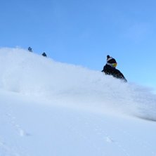 Fin linje med masse pudder. Flott skoledag p&aring; Fre. Photo: Kurt Are Lona. Rider: Ole Kj&aelig;rnli.