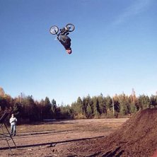 Jag flippar 7 metersgapet. Photo: ingen aning. Rider: Jag.