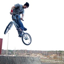 Hopp i spinen.. Photo: Andreas Hansson. Rider: Johan Lilja.