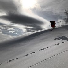 https://www.instagram.com/karliee86/. Rider: Karl.
