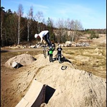 truckdriver. Photo: filip lewin. Rider: Jacob Nedler.