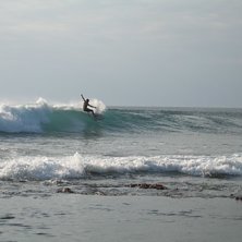 Lowtide p&aring; Balangan, en dag med litet swell.. Photo: Johan Isaksson. Rider: Ok&auml;nd.