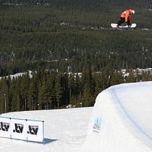 5a kanske:P. Photo: Ueli Christoffel (Burton). Rider: Linus B&auml;ckstr&ouml;m.
