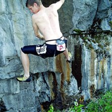 F&ouml;r Jens ett riktigt knivigt boulderproblem.. Photo: Johan Vall. Rider: Jens H&auml;ggstr&ouml;m.