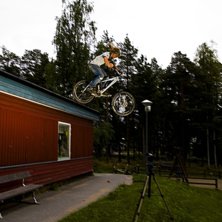 ett roofdrop. Photo: oskar hettinger. Rider: klas morin.
