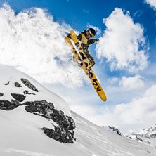 Niklas Gran f&aring;ngad i det mest spontana fotot fr&aring;. Photo: Axel Adolfsson. Rider: Niklas Gran.