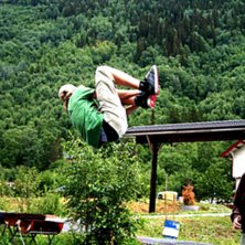 Hoppade lite p&aring; nergr&auml;vda mattor p&aring; v&auml;g till f. Photo: Olof lundberg. Rider: Joar Lundberg.