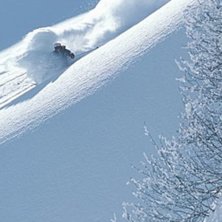 Photo: Oskar Enander. Rider: Stephan Drake.