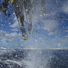 Oskar k&ouml;r &ouml;ver mig och skv&auml;tter ner hela mig me. Photo: Erik Brinkman. Rider: Oskar V R&oslash;berg.