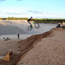 step up. Photo: viktor lantz. Rider: adam &ouml;stlund.