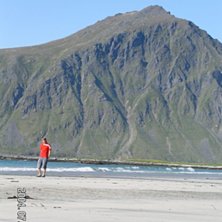 en fin dag p&aring; lofoten.. Photo: Niklas Magnusson. Rider: Jonas Magnusson.