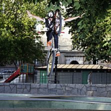 En tack tack no hand av alec. Photo: Joacim Berge. Rider: Alec Ekl&ouml;v.