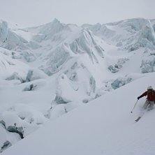 Inte f&ouml;r n&auml;r kanten f&ouml;r faan!. Photo: Oscar Wahlund. Rider: Sara Widell.