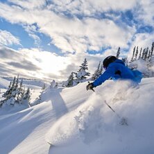 Tar en sv&auml;ng bakom Sunshine Village i Kanada.