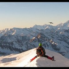En arbetsplats som denna vore inte helt fel och en. Photo: Christian T&uuml;rk. Rider: En italiensk filosof som flyger iv&auml;g med alpkajan.